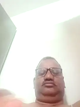 Snapshot of StarPacifist6 chatting on 03-08-25, 03:24 StarPacifist6 online show from 03-08-25, 03:24