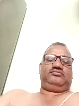 Snapshot of StarPacifist6 chatting on 03-09-25, 03:05 StarPacifist6 online show from 03-09-25, 03:05