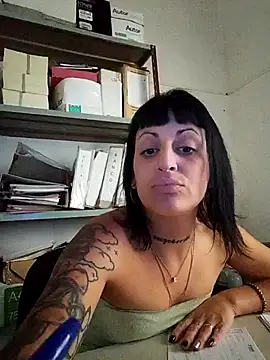 Snapshot of estefyzapata chatting on 02-03-26, 06:46 estefyzapata online show from 02-03-26, 06:46