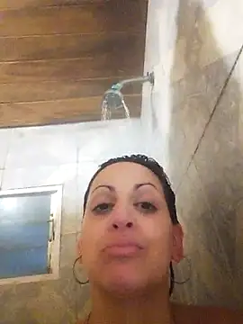 Snapshot of estefyzapata chatting on 04-27-26, 04:43 estefyzapata online show from 04-27-26, 04:43