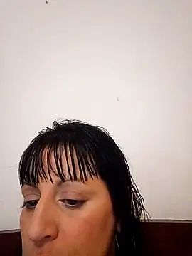 Snapshot of estefyzapata chatting on 04-27-26, 10:41 estefyzapata online show from 04-27-26, 10:41