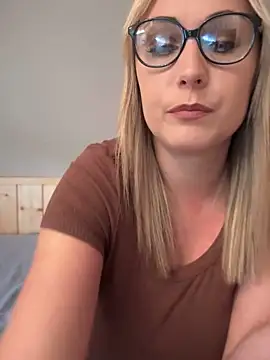 Leanymphoo online show from 10-07-25, 08:55