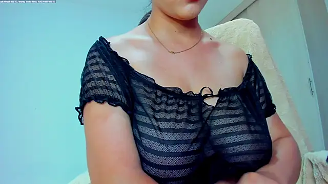 monica little23 online show from 04-20-26, 08:43