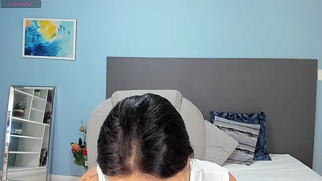 kylie reyes online show from 10-30-25, 07:47