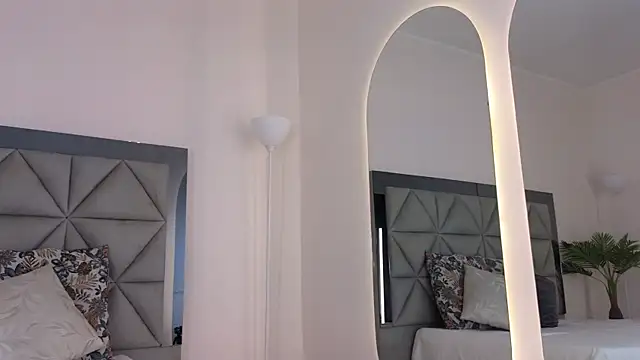 kylie reyes online show from 11-19-25, 08:09