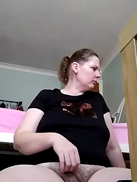 Snapshot of xxSexyBushLinnxx chatting on 12-25-24, 12:47 xxSexyBushLinnxx online show from 12-25-24, 12:47