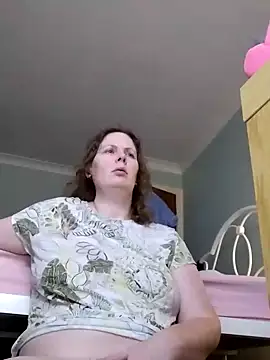 Snapshot of xxSexyBushLinnxx chatting on 01-15-25, 11:21 xxSexyBushLinnxx online show from 01-15-25, 11:21