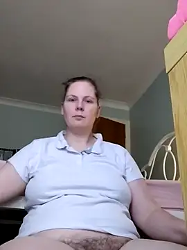 Snapshot of xxSexyBushLinnxx chatting on 01-21-25, 11:35 xxSexyBushLinnxx online show from 01-21-25, 11:35