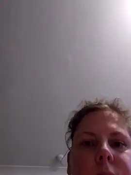 Snapshot of xxSexyBushLinnxx chatting on 12-16-25, 02:55 xxSexyBushLinnxx online show from 12-16-25, 02:55