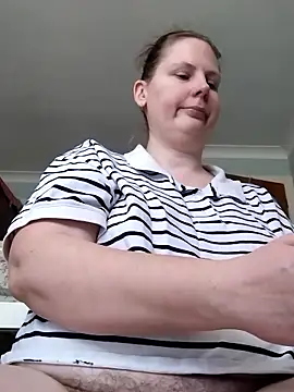 Snapshot of xxSexyBushLinnxx chatting on 01-14-26, 11:49 xxSexyBushLinnxx online show from 01-14-26, 11:49