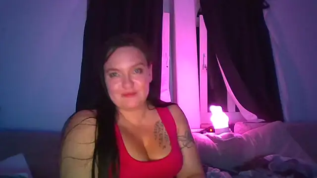 Snapshot of Sweetrose93 chatting on 07-18-26, 08:34 Sweetrose93 online show from 07-18-26, 08:34