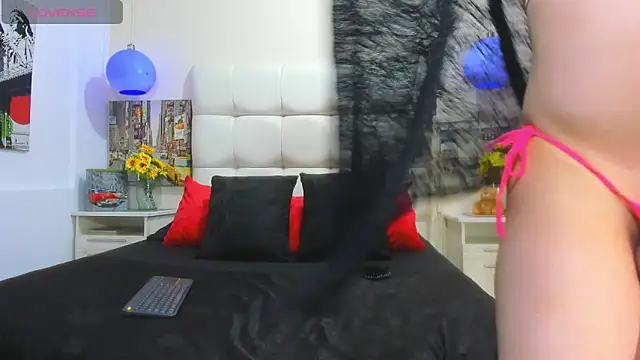 Snapshot of cinthya_walker1 chatting on 04-29-26, 02:10 cinthya walker1 online show from 04-29-26, 02:10