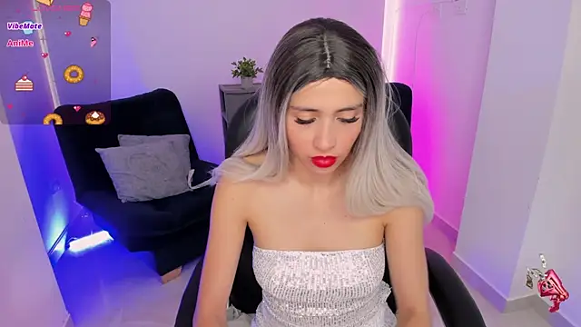 emilly smith 1 online show from 05-23-26, 12:53