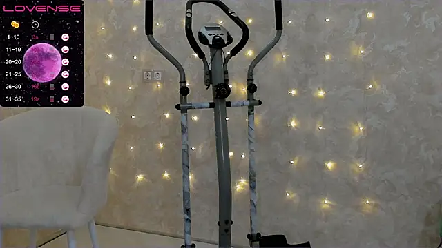 Snapshot of EvaSileZ chatting on 03-04-25, 04:09 EvaSileZ online show from 03-04-25, 04:09