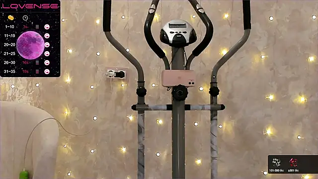 Snapshot of EvaSileZ chatting on 03-07-25, 06:24 EvaSileZ online show from 03-07-25, 06:24