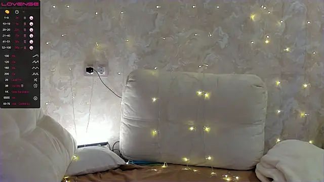 Snapshot of EvaSileZ chatting on 09-16-25, 02:34 EvaSileZ online show from 09-16-25, 02:34