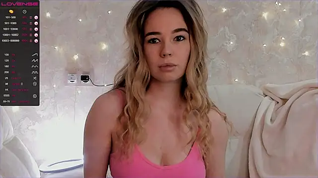 Snapshot of EvaSileZ chatting on 09-21-25, 07:32 EvaSileZ online show from 09-21-25, 07:32