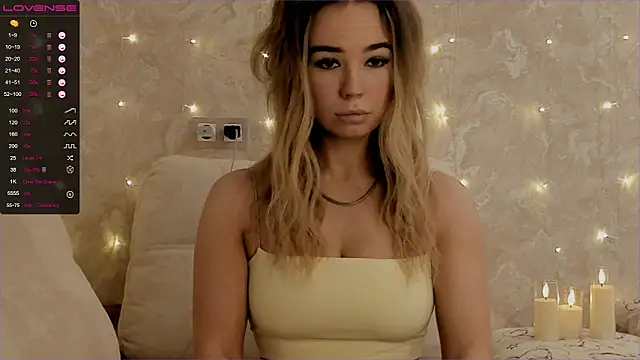 Snapshot of EvaSileZ chatting on 11-23-25, 05:29 EvaSileZ online show from 11-23-25, 05:29