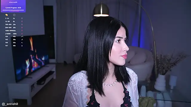 Snapshot of anniehillofficial chatting on 09-16-25, 08:43 anniehillofficial online show from 09-16-25, 08:43