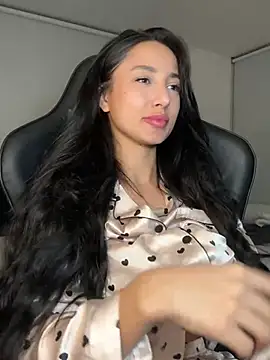 EvaMoet online show from 12-06-24, 08:05