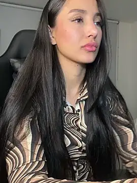 EvaMoet online show from 12-14-24, 05:51