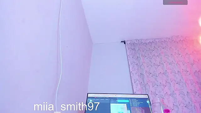 miia-smith97 online show from 07-11-26, 09:27