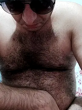 Snapshot of fraud705 chatting on 10-05-25, 03:16 fraud705 online show from 10-05-25, 03:16