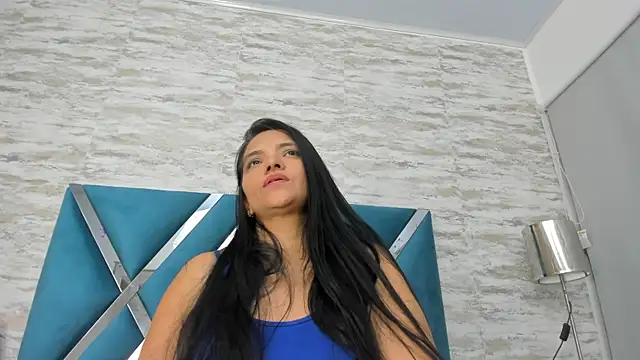 Snapshot of veronica_salas chatting on 01-19-25, 01:00 veronica salas online show from 01-19-25, 01:00