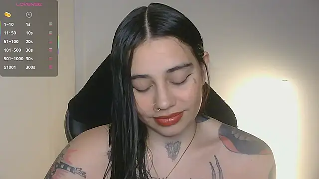 Snapshot of val_bardot chatting on 05-04-26, 04:08 val bardot online show from 05-04-26, 04:08
