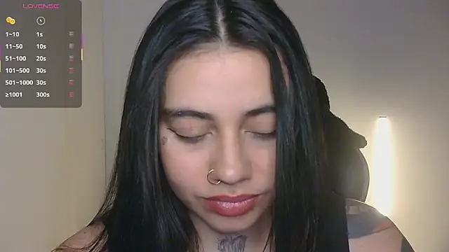 Snapshot of val_bardot chatting on 05-05-26, 03:47 val bardot online show from 05-05-26, 03:47