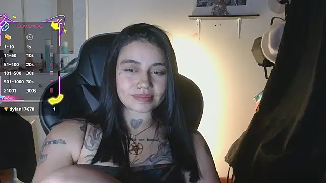 Snapshot of val_bardot chatting on 05-26-26, 05:58 val bardot online show from 05-26-26, 05:58