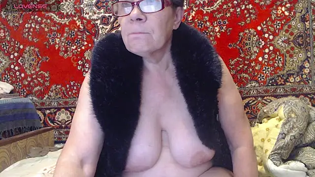 Snapshot of Sandra_Carina chatting on 09-24-25, 08:17 Sandra Carina online show from 09-24-25, 08:17