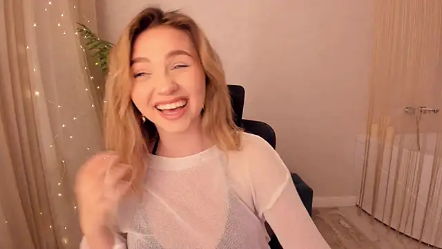 Snapshot of GracefulLook chatting on 01-18-25, 07:48 GracefulLook online show from 01-18-25, 07:48