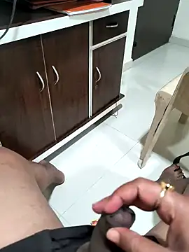 rajstrip12650 online show from 01-17-25, 04:57