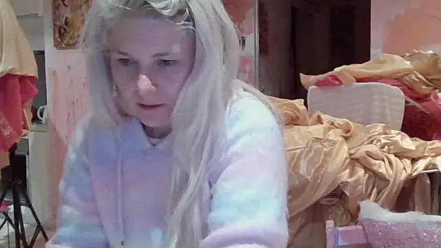qvncrazy online show from 10-28-25, 09:13