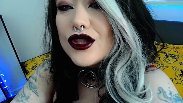 wickedxqueen online show from 04-22-26, 04:26