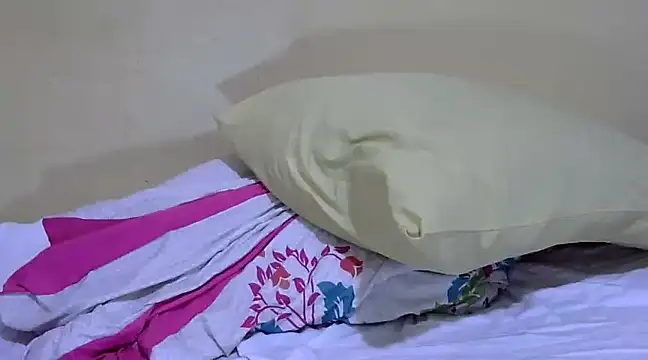 Slender-simple1 online show from 02-04-25, 03:47