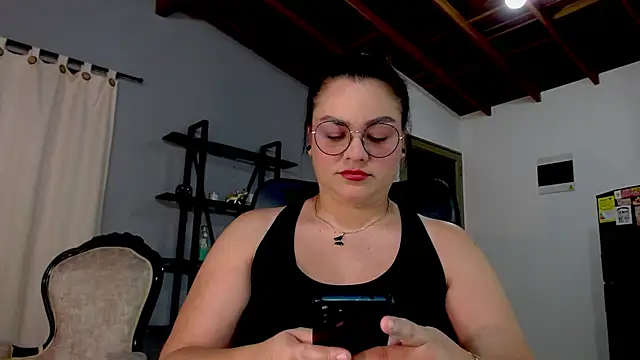 maela1 online show from 09-22-25, 11:29