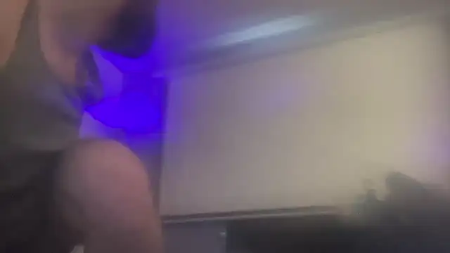 Snapshot of Fr4nk1eFFuxxx chatting on 01-08-26, 02:41 Fr4nk1eFFuxxx online show from 01-08-26, 02:41