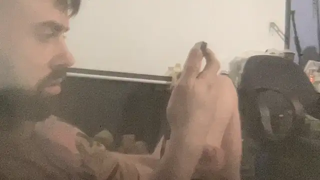 Snapshot of Fr4nk1eFFuxxx chatting on 03-10-26, 05:34 Fr4nk1eFFuxxx online show from 03-10-26, 05:34