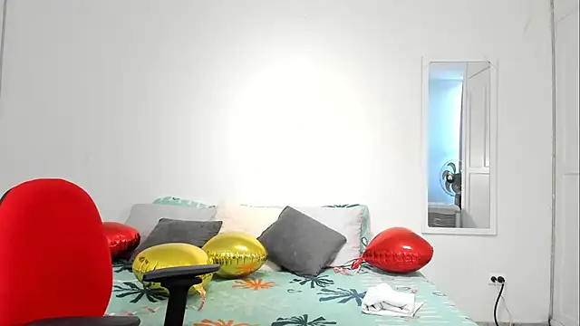 Estrella Duran online show from 03-17-25, 07:15