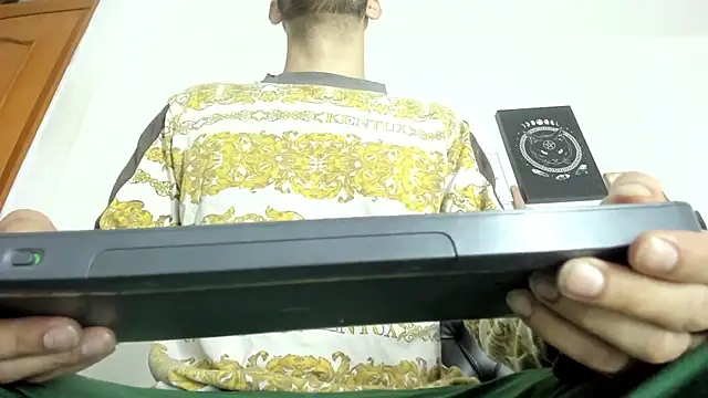 Snapshot of JohanyLatino chatting on 02-13-25, 11:28 JohanyLatino online show from 02-13-25, 11:28