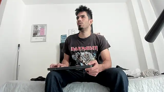 Snapshot of JohanyLatino chatting on 03-18-25, 07:42 JohanyLatino online show from 03-18-25, 07:42