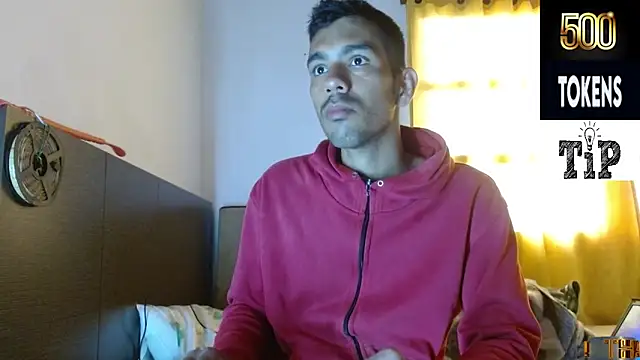 JohanyLatino online show from 04-11-26, 08:57