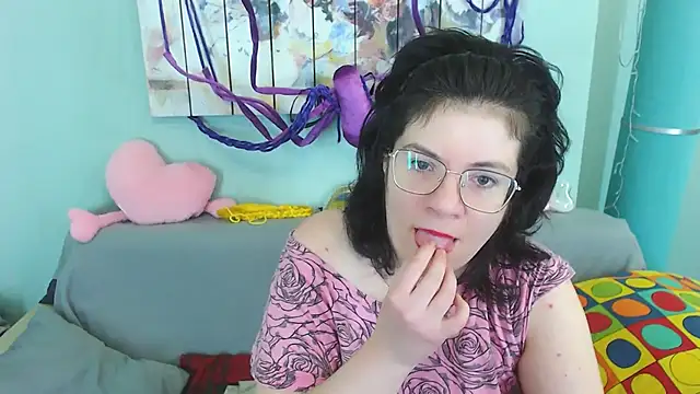 EverlyRays online show from 12-21-24, 01:10