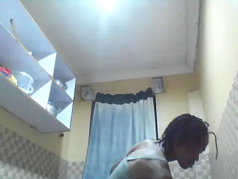 Snapshot of Smillie_prety chatting on 11-01-25, 03:58 Smillie prety online show from 11-01-25, 03:58