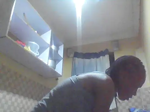 Snapshot of Smillie_prety chatting on 11-02-25, 04:20 Smillie prety online show from 11-02-25, 04:20