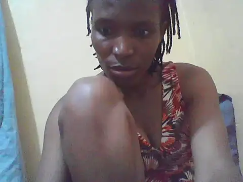 Snapshot of Smillie_prety chatting on 11-14-25, 01:21 Smillie prety online show from 11-14-25, 01:21