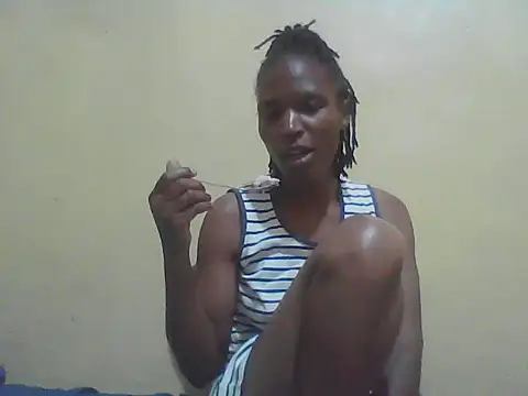 Snapshot of Smillie_prety chatting on 11-16-25, 01:06 Smillie prety online show from 11-16-25, 01:06