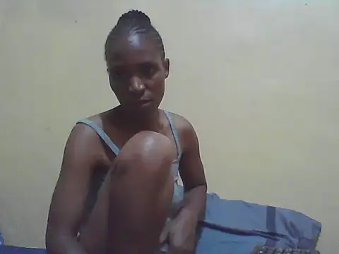 Snapshot of Smillie_prety chatting on 11-26-25, 04:08 Smillie prety online show from 11-26-25, 04:08